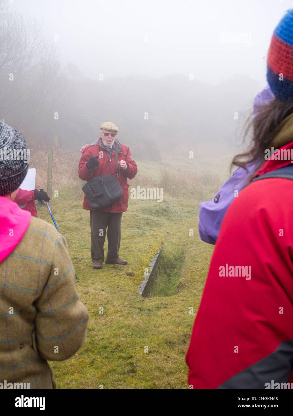 Lo storico locale Alf Jenkins MBE, all'età di 86 anni, parla del patrimonio estrattivo e minerario della Titterstone Clee Hill di Shropshire. Foto Stock