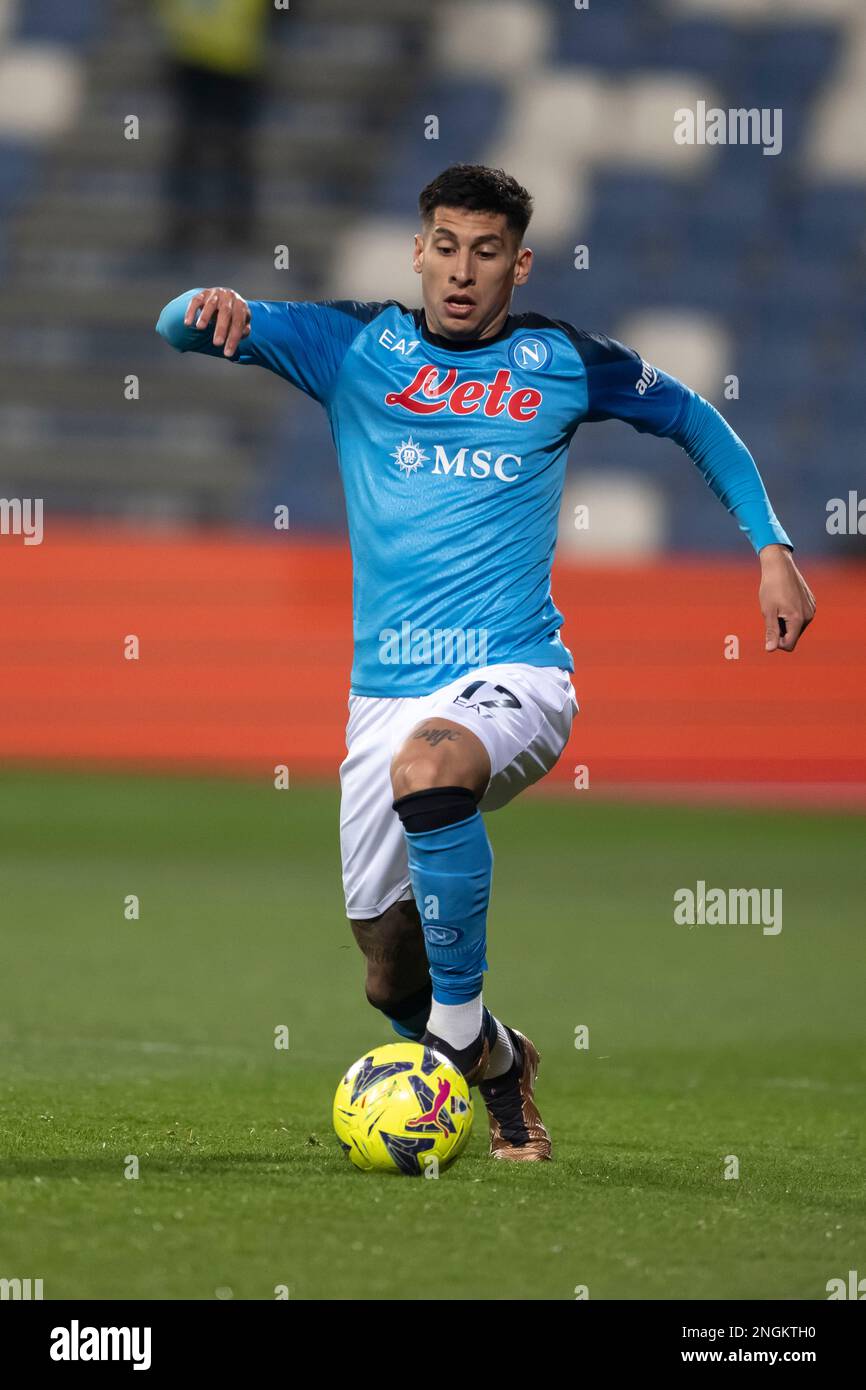 Mathias Olivera Miramontes (Napoli) durante la 'Serie A' italiana tra Sassuolo 0-2 Napoli allo Stadio Mapei il 17 febbraio 2023 a Reggio Emilia. Credit: Maurizio Borsari/AFLO/Alamy Live News Foto Stock