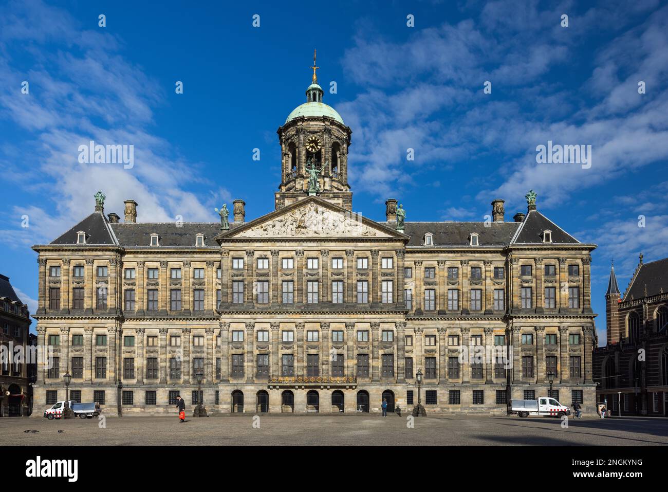 Palazzo reale di Amsterdam (Koninklijk Paleis van Amsterdam) in Piazza Dam, Amsterdam, Paesi Bassi Foto Stock