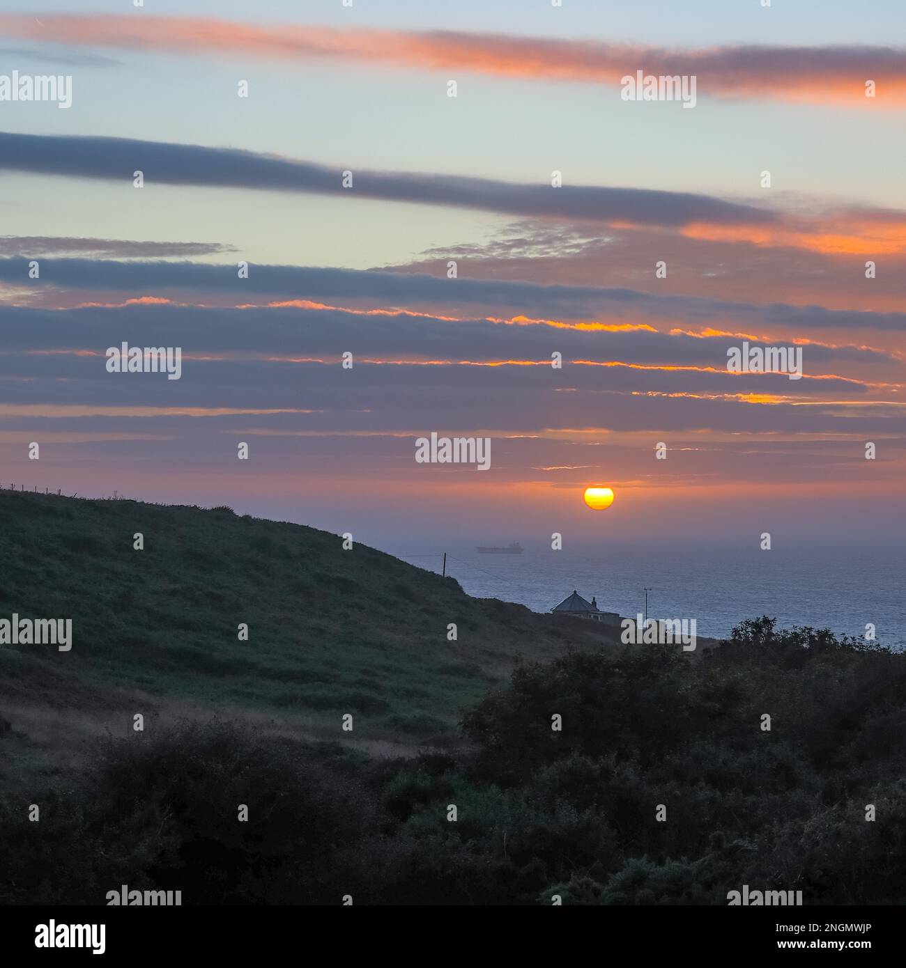 Crepuscolo presso St Brides Bay in Druidston Haven in Pembrokeshire Foto Stock