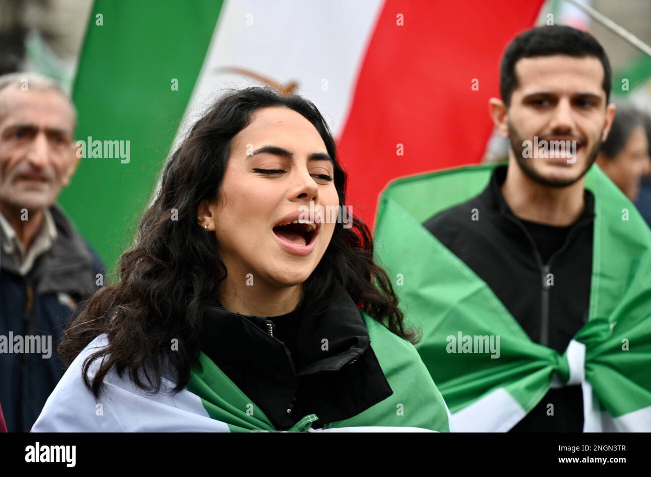 Londra, Regno Unito. 18th Feb, 2023. Londra, Regno Unito. I cittadini iraniani protestano contro il regime iraniano, che è stato ripagabile per la morte di Mahsa Amini in custodia di polizia, un atto che ha scatenato una grande rivolta a livello mondiale. Credit: michael melia/Alamy Live News Foto Stock