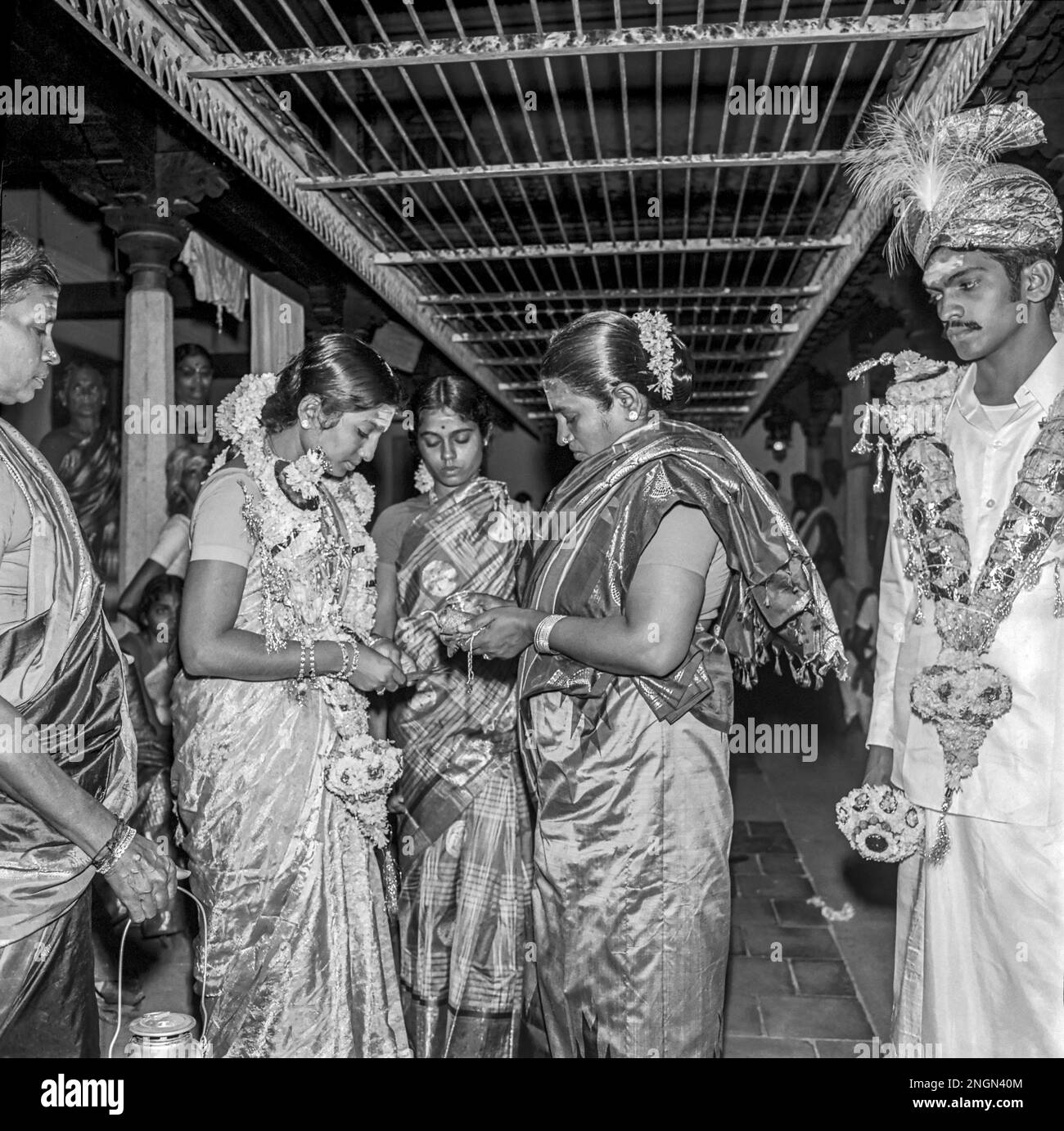 Nattukottai Chettiar o Nagarathar matrimonio, Tamil Nadu, India. Fotografato nel 1 novembre 1976 Foto Stock