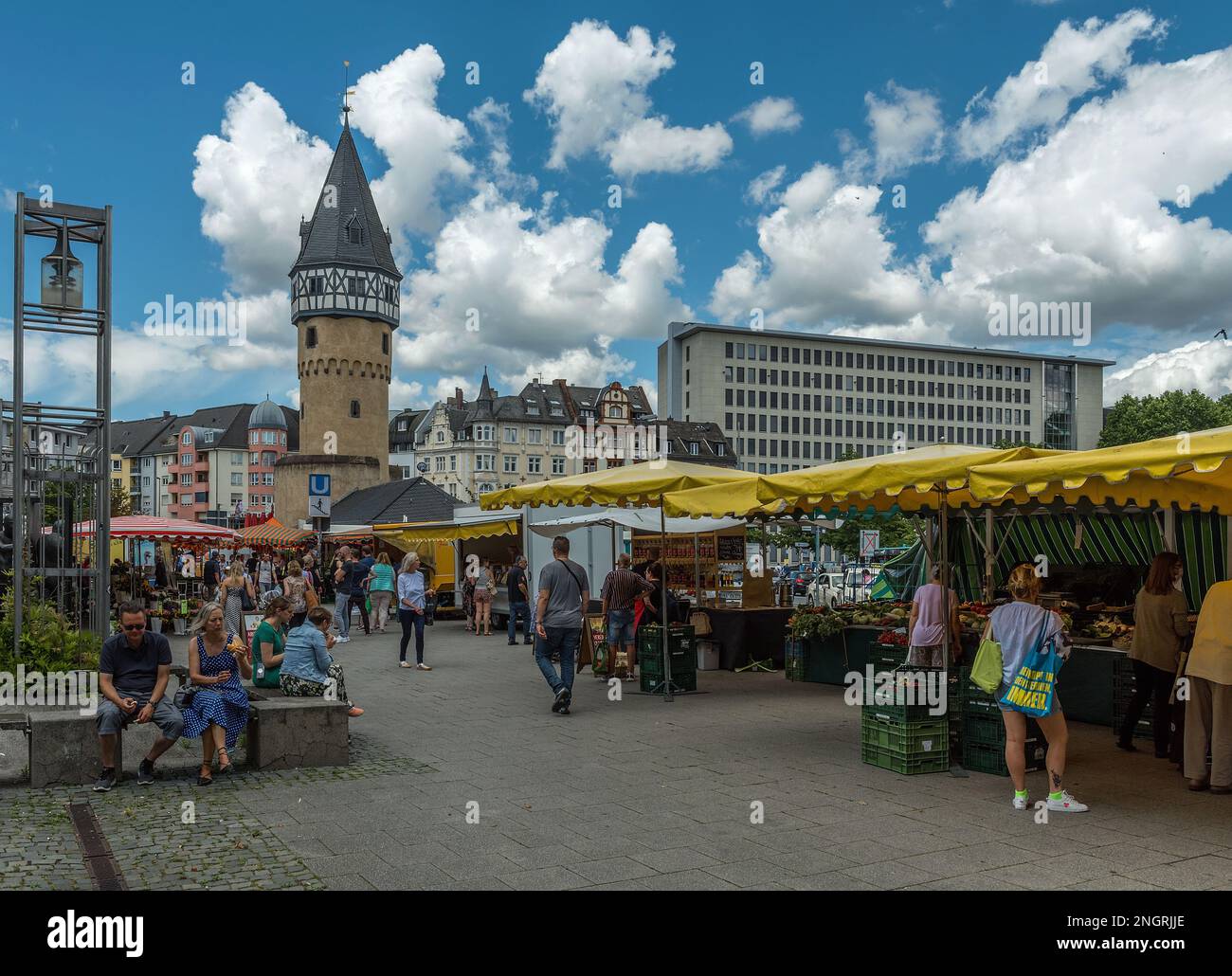 Bockenheimer mercato ortofrutticolo, mercato settimanale sulla Bockenheimer Warte, Francoforte, Germania Foto Stock