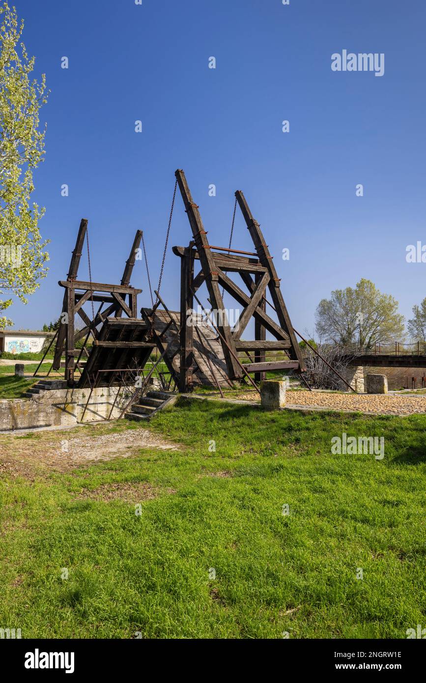 Ponte Vincent van Gogh (Pont Van-Gogh, Ponte Langlois) vicino Arles, Provenza, Francia Foto Stock