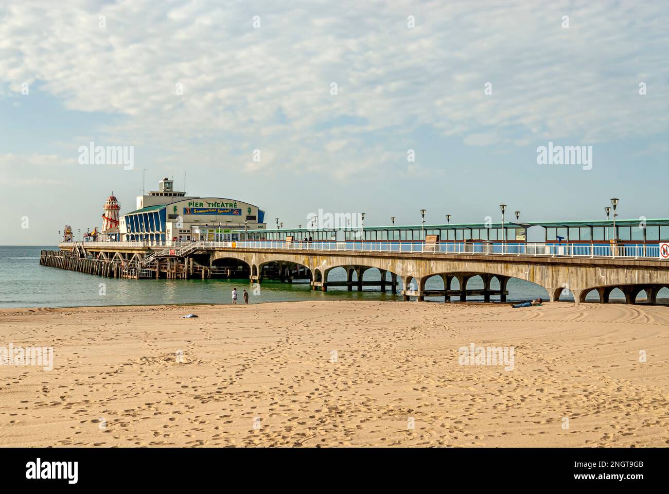 Molo di Bournemouth presso la famosa località balneare di Bournemouth, nel Sussex orientale, nel sud dell'Inghilterra. Foto Stock