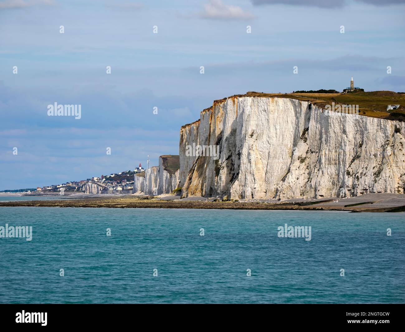 Scogliera di le treport, un comune nel dipartimento della Senna Marittima in Normandia, nella Francia nordoccidentale. Foto Stock Scogliera di le treport, un comune nel dipartimento della Senna Marittima in Normandia, nella Francia nordoccidentale. Foto Stock