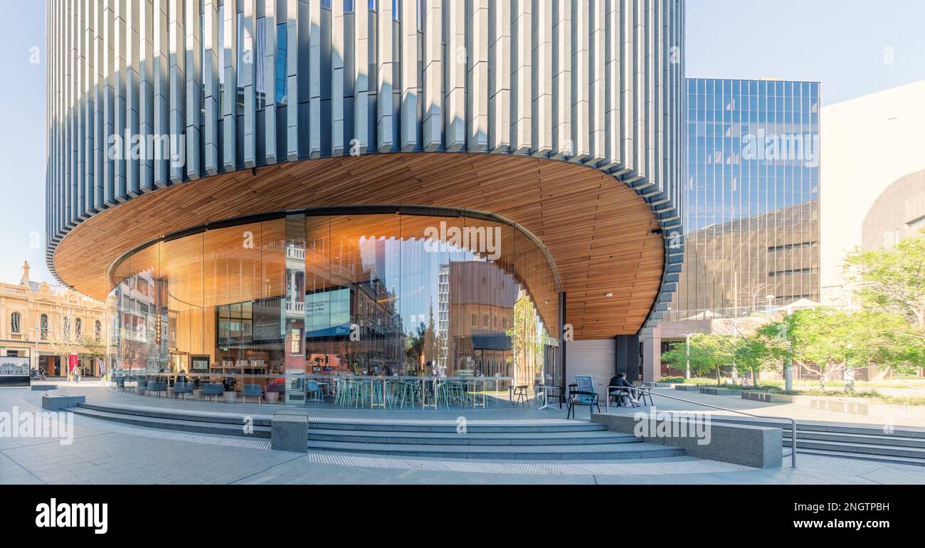 Perth, WA, Australia - Biblioteca della Città di Perth di Kerry Hill Architects, caffetteria di Saint Larry Foto Stock