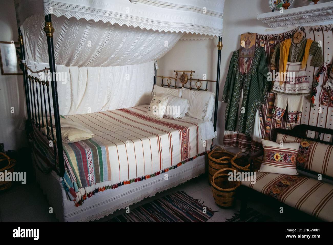 Camera da letto a Sofia e Andreas Casa tradizionale nel villaggio di Letymbou a Paphos Distretto di Cipro isola paese Foto Stock