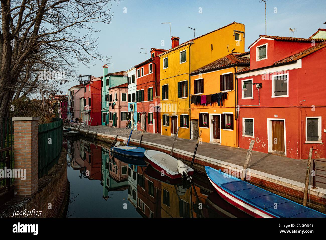 Burano Italia Febbraio 21-2022 pittoresche case sull'isola di Burano nella laguna di Venezia Foto Stock