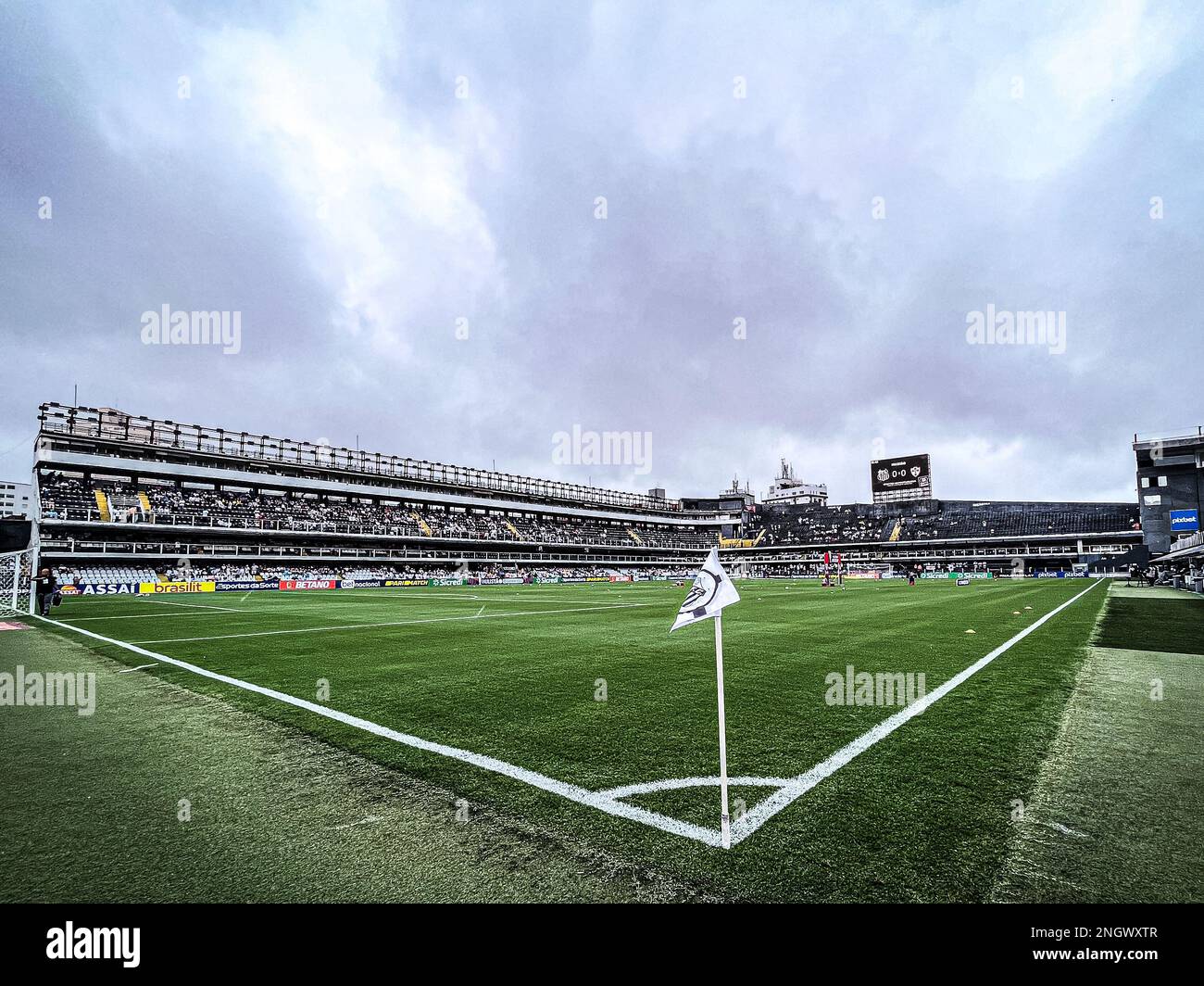 SP - SANTOS - 02/19/2023 - PAULISTA 2023, SANTOS X PORTUGUESA - veduta generale dello stadio Vila Belmiro per la partita tra Santos e Portuguesa per il campionato Paulista 2023. Foto: Abner Dourado/AGIF/Sipa USA Foto Stock
