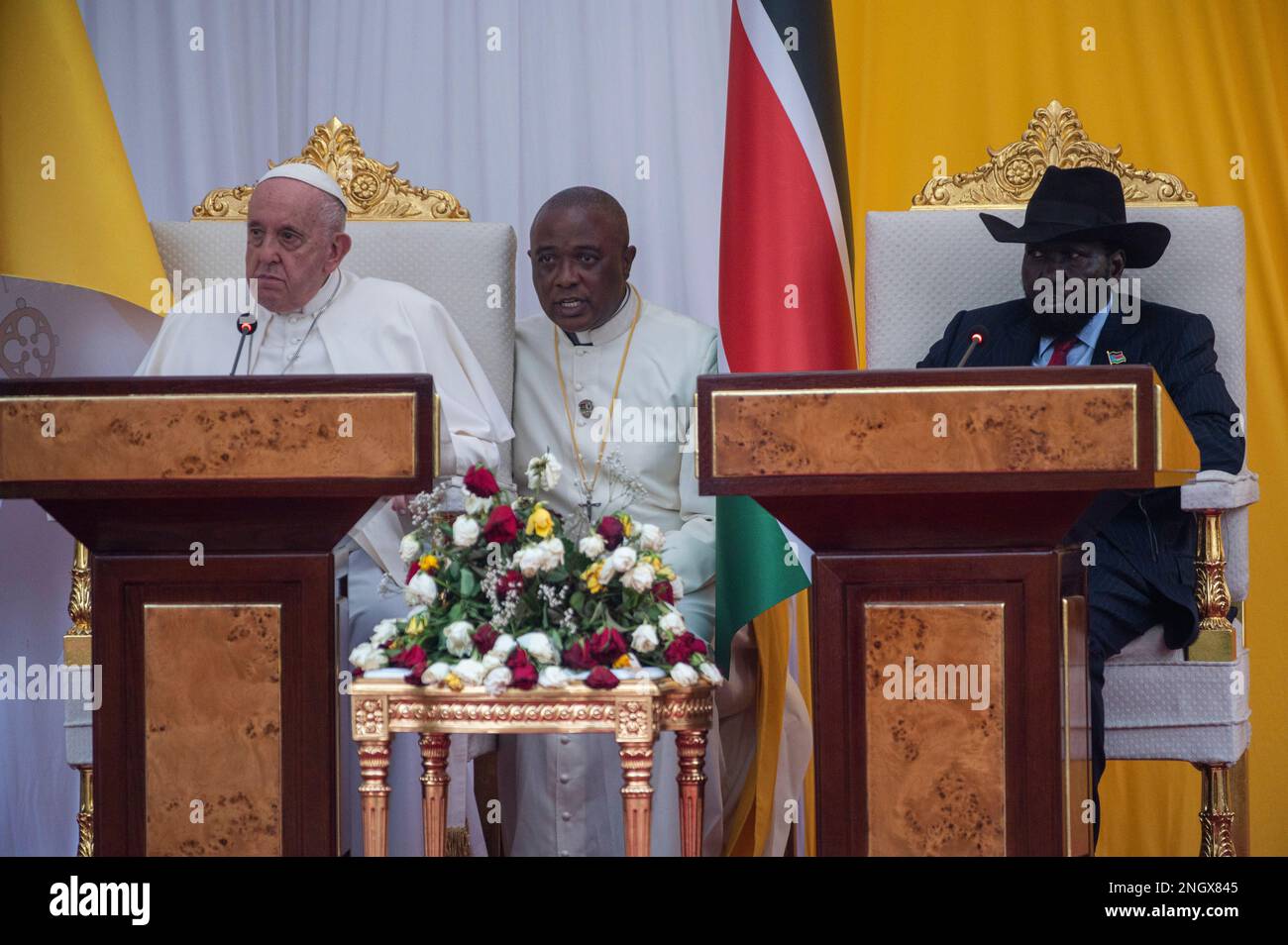 Venerdì 3rd 2023 febbraio: Juba Sud Sudan. Discorsi nel giardino degli uffici del Presidente. Pellegrinaggio della pace. Moderatore della Chiesa di Scozia Rt Rev. Iain Greenshields si trova a Juba, Sud Sudan, in pellegrinaggio di pace con il Papa e Arcivescovo di Canterbury, Rev. Justin Welby. Foto Stock