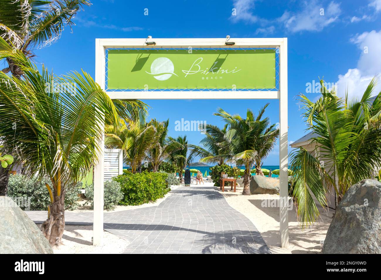 Ingresso a Bikini Beach, Orient Bay (Baie Orientale), St Martin (Saint-Martin), piccole Antille, Caraibi Foto Stock