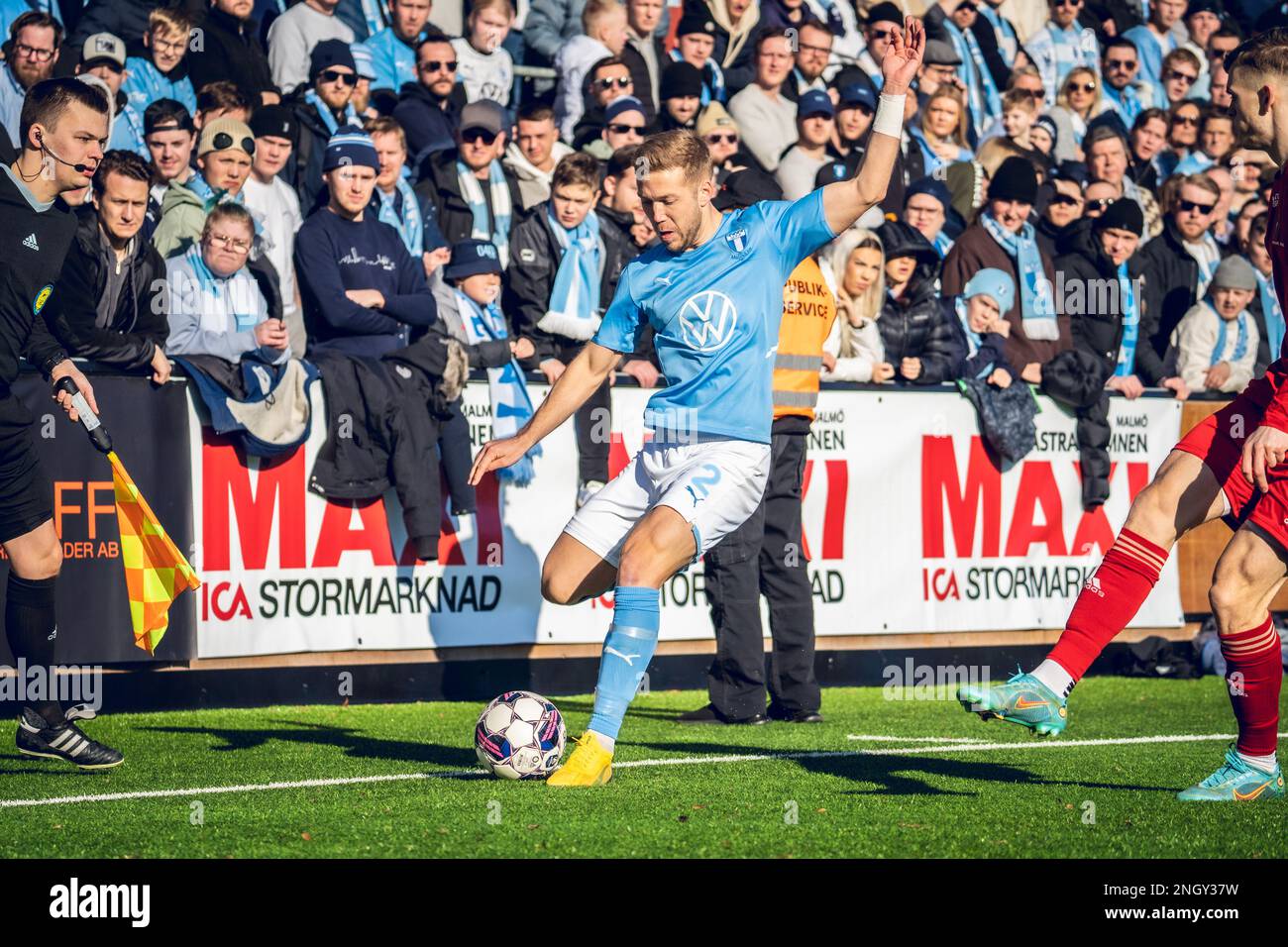 Malmoe, Svezia. 19th Feb, 2023. Anton Tinnerholm (2) di Malmoe FF visto durante la partita della Svenska Cup tra Malmoe FF e Skoevde AIK a Malmoe Idrottsplats a Malmoe. (Photo Credit: Gonzales Photo/Alamy Live News Foto Stock