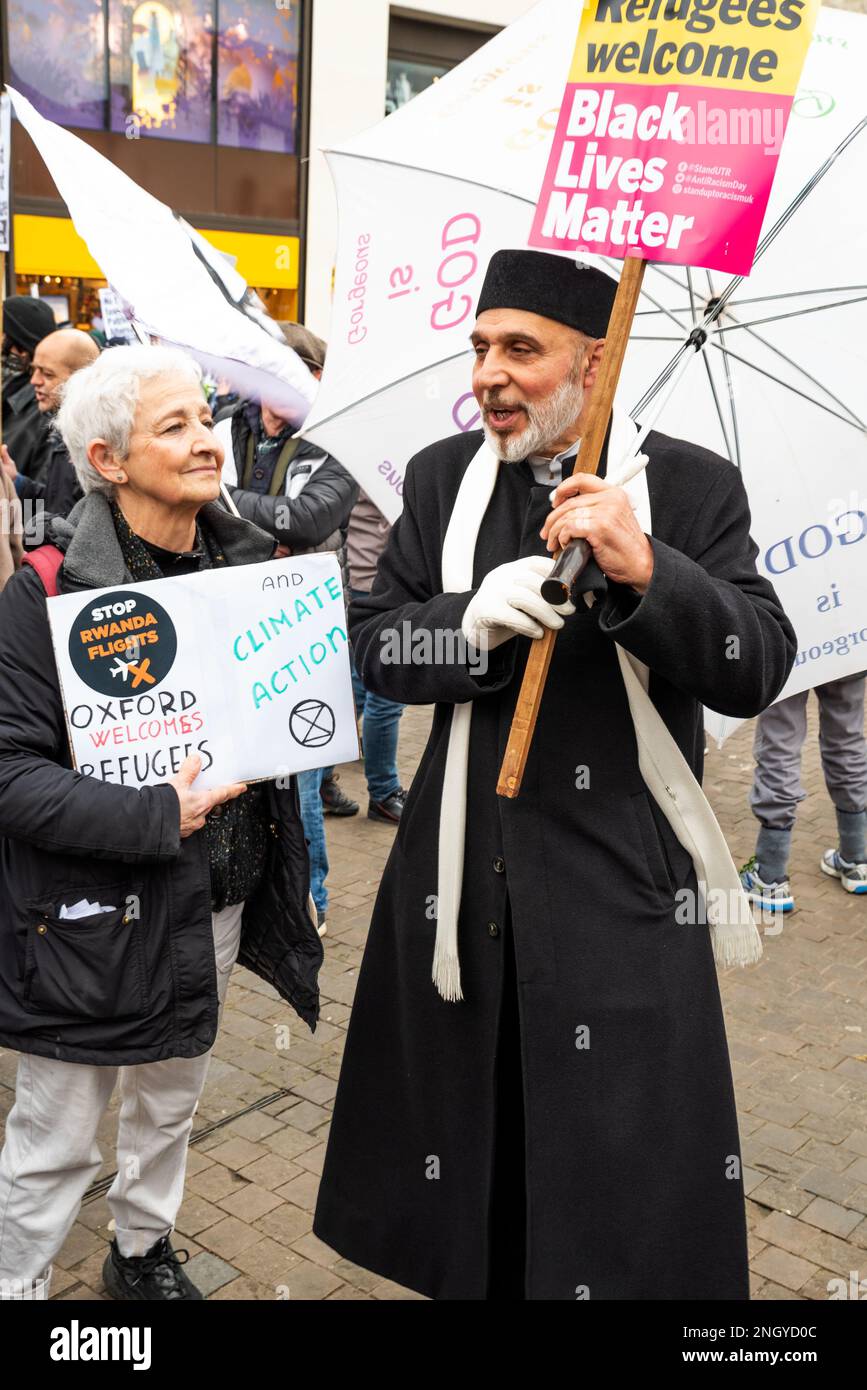 Bonn Square, Oxford, Regno Unito. Febbraio 18th 2023. Schierarsi contro ...