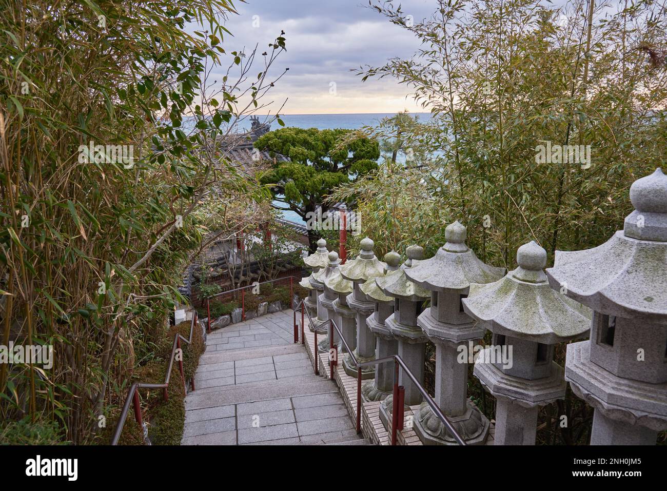 Tempio buddista di Haedong Yonggungsa a Gijang-gun, Busan, Corea del Sud, il 16 febbraio 2023 Foto Stock
