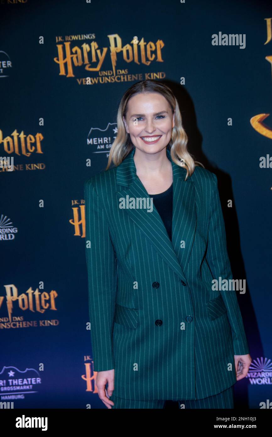 Jana Riva bei der Neuinszenierung von »Harry Potter und das verwunschene Kind« Premiere im Mehr! Teatro am Großmarkt. Amburgo, 19.02.2023 Foto Stock