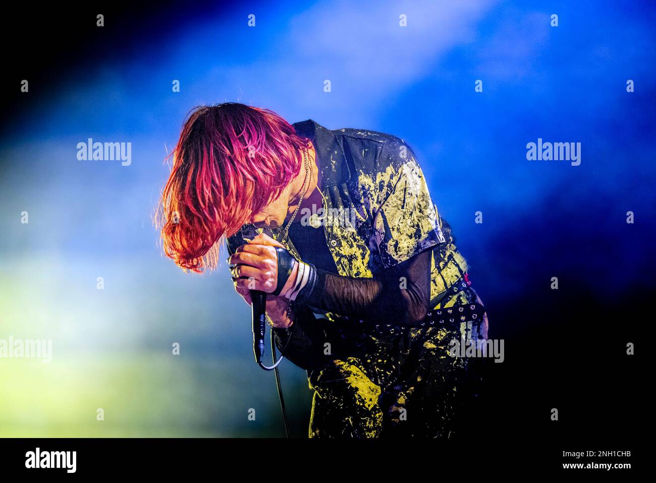 Milano 11 Febbraio 2023 Static Dress - atto di apertura per darmi l'orizzonte - live at Forum Assago Italy © Andrea Ripamonti / Alamy Foto Stock