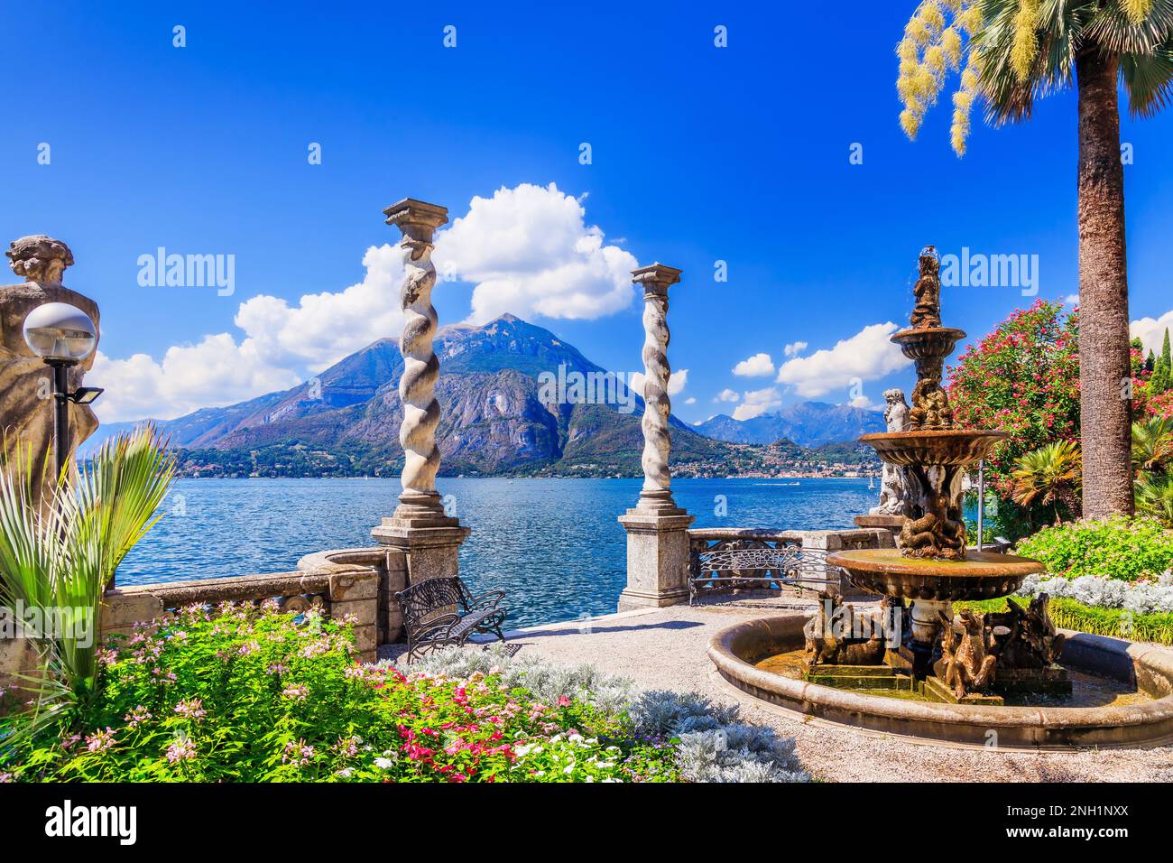 Lago di Como. Varenna. Villaggio lacustre tradizionale italiano. Italia, Europa. Foto Stock