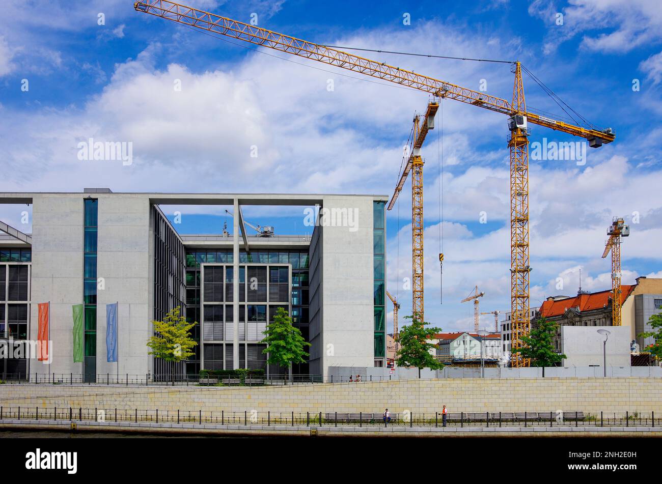 Nuovo complesso edilizio di Marie-Elisabeth-Lüders-Haus in costruzione, distretto governativo di Berlino, capitale della Repubblica federale di Germania. Foto Stock