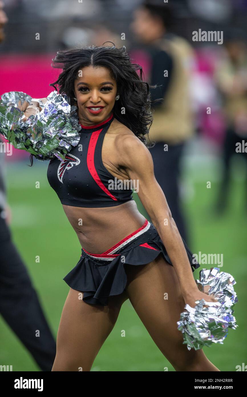 La cheerleader degli Atlanta Falcons Gianna si esibisce durante i Pro Bowl Games all'Allegiant Stadium di Las Vegas, Nevada, il 5 febbraio 2023. La NFC sconfisse la AFC 35-33. (Max Siker / immagine dello sport) Foto Stock