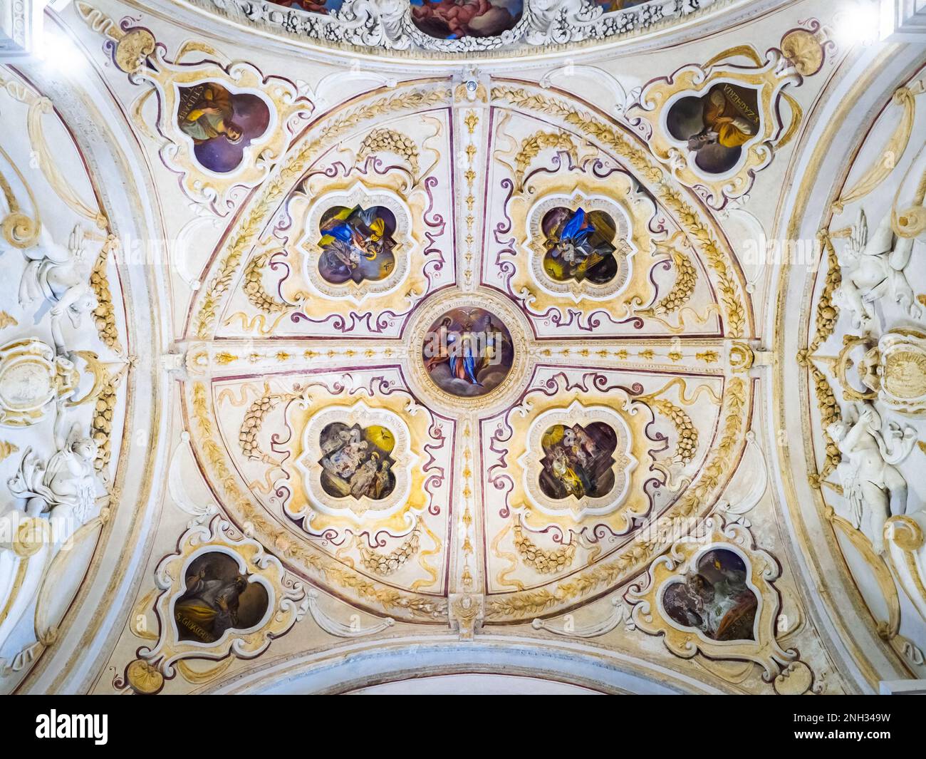 Cappella della Madonna di Trapani soffitti decorati nella chiesa barocca di Gesù (chiesa del Gesu' ) chiamata anche Casa Professa - Palermo, Sicilia, Italia Foto Stock