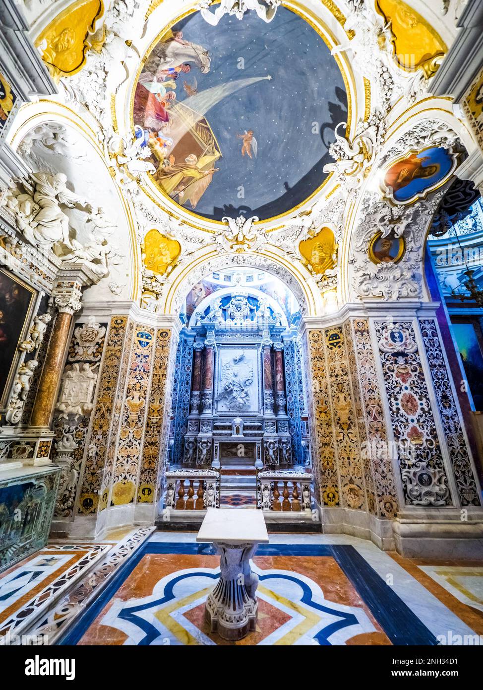 Cappella di San Luigi Gonzaga nella chiesa barocca di Gesù (chiesa del Gesu' ) chiamata anche Casa Professa - Palermo, Sicilia, Italia Foto Stock