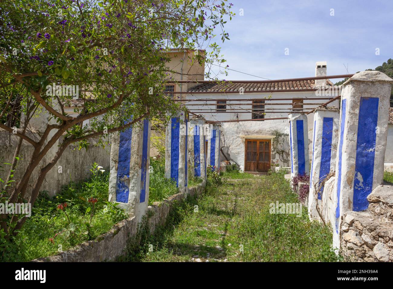 Ingresso alla proprietà abbandonata, Spagna meridionale. Foto Stock