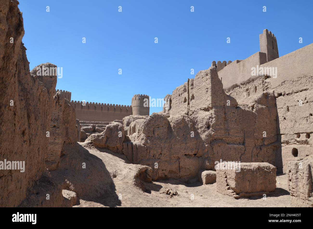 All'interno delle rovine della cittadella di Rayen, Iran Foto Stock