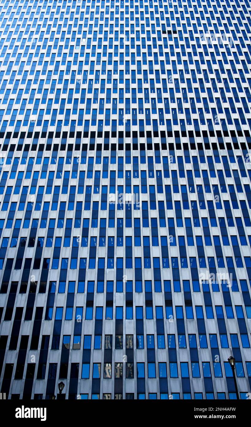 Facciata di un grattacielo di New York City, Stati Uniti d'America Foto Stock