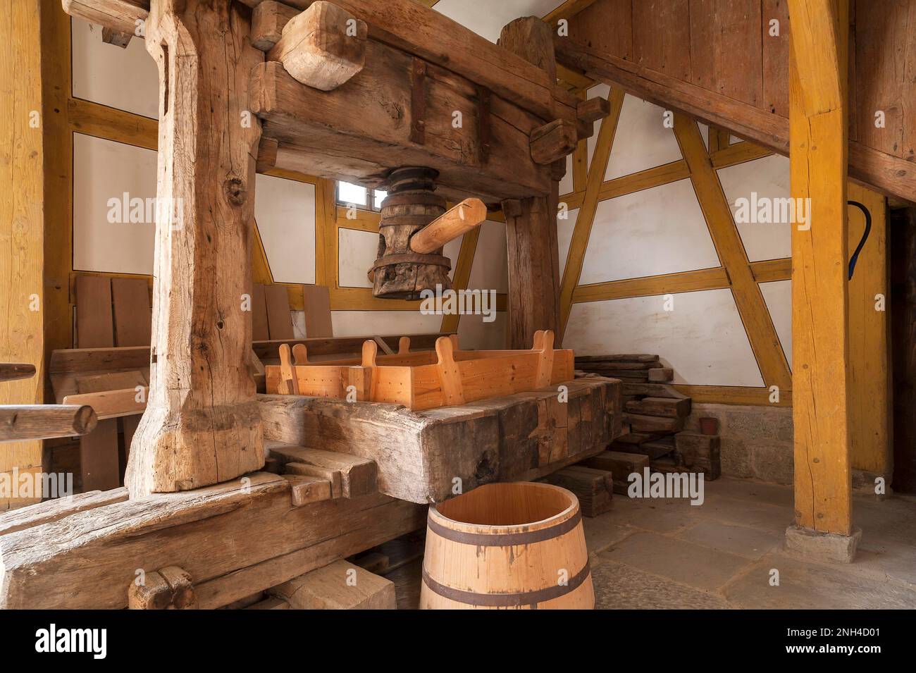 Vecchio pressa del vino di una casa della pressa del vino, 19th secolo, Museo all'aperto della Franconia, Bad Windsheim, Franconia centrale, Baviera, Germania Foto Stock