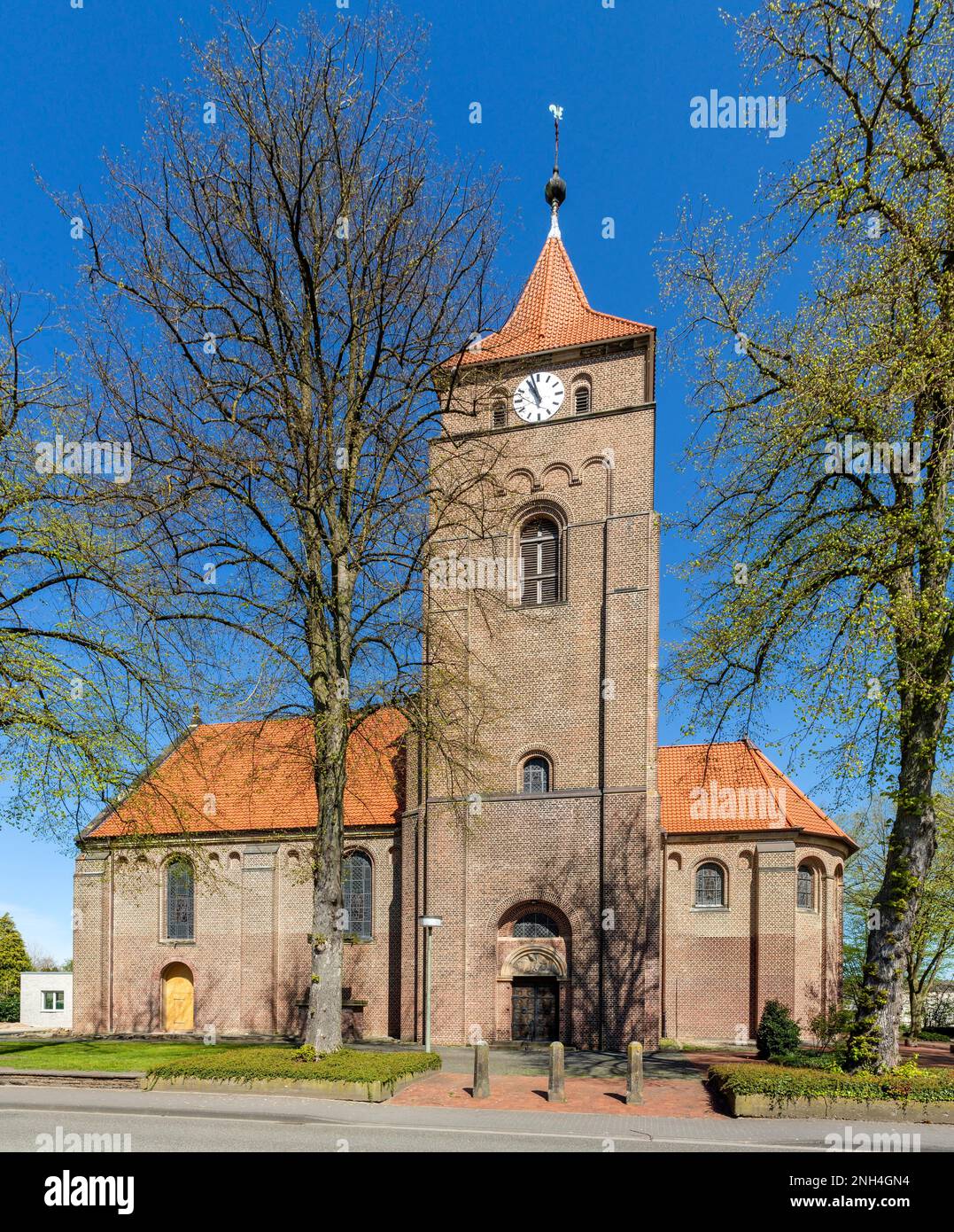 St James Catholic Parish Church, Oeding, Suedlohn, Muensterland, Renania settentrionale-Vestfalia, Germania Foto Stock