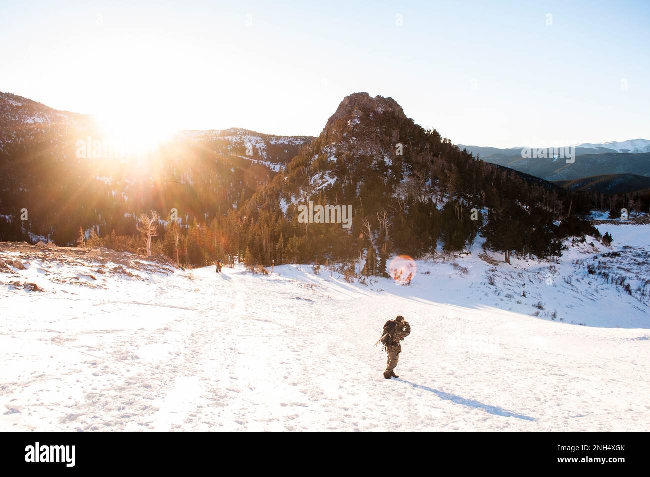 Escursionista in montagna Foto Stock