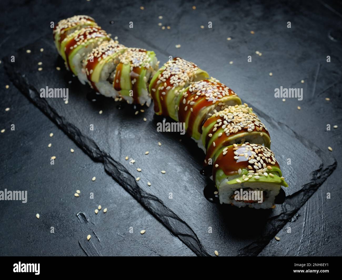 verde drago avocado sushi cibo arte giapponese pasto Foto Stock
