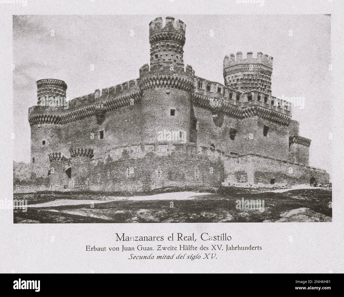 Architettura della Spagna Vecchia. Foto d'epoca del nuovo Castello di Manzanares el Real, noto anche come Castello di los Mendoza. Costruito da Juan Guas. Seconda metà del XV secolo Foto Stock