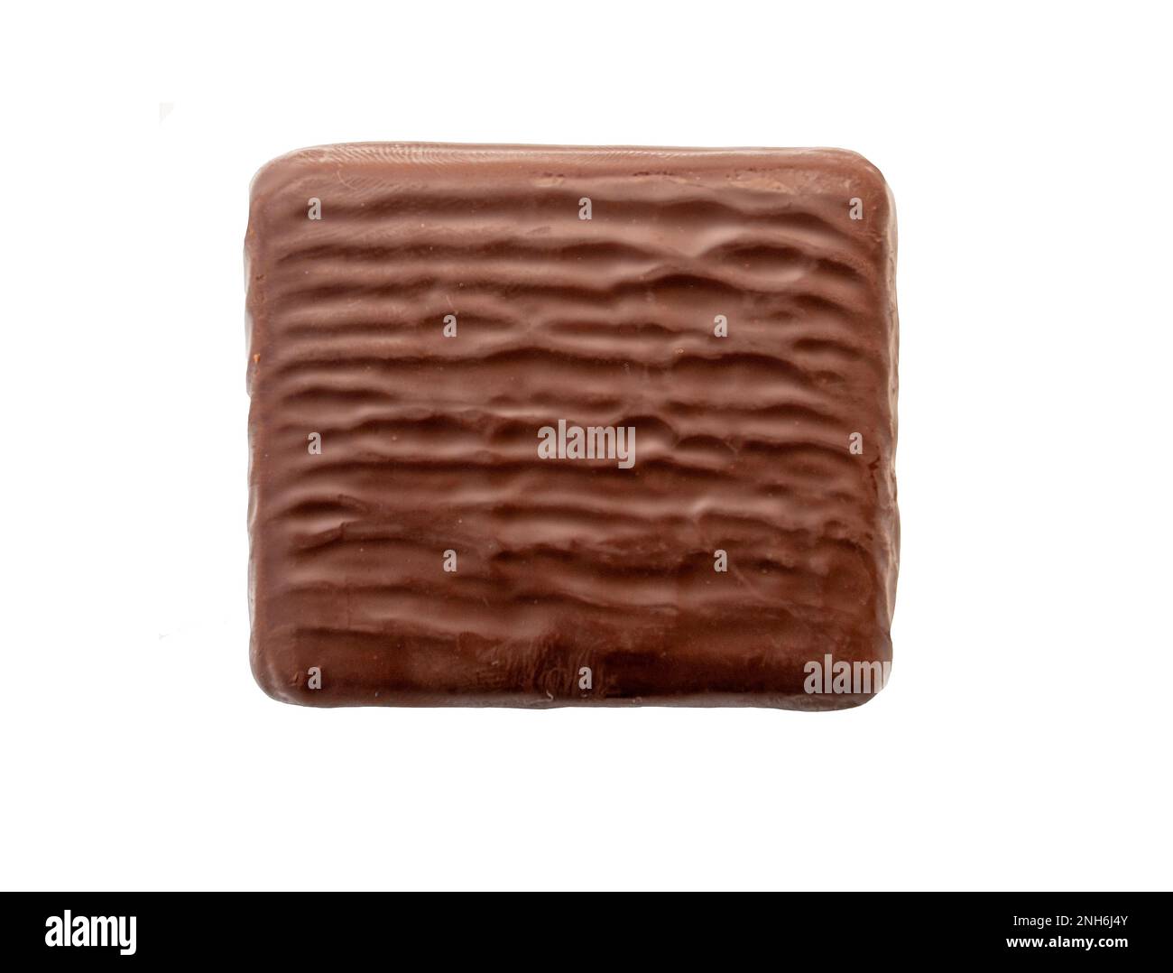 Forma quadrata di caramelle al cioccolato isolato sul bianco, vista dall'alto Foto Stock