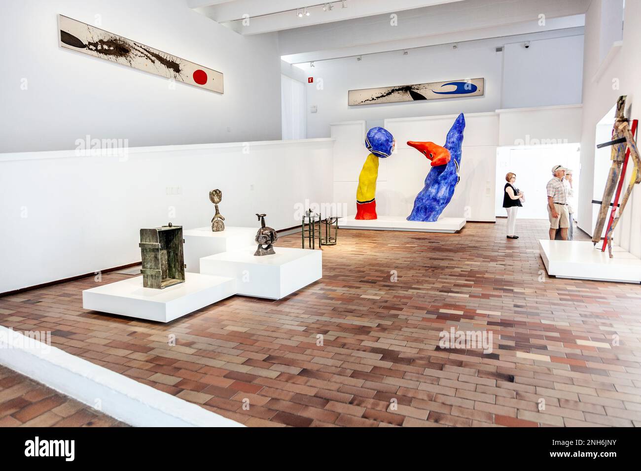 Interno della Fondazione Joan Miró sulla collina di Montjuic a Barcellona, Spagna Foto Stock