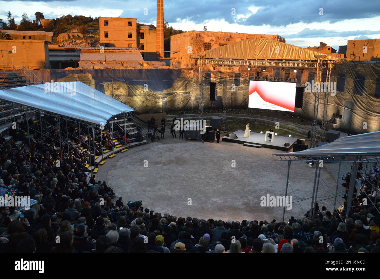 Elefsina, Grecia - 4 febbraio 2023 - Eleosis 2023 - capitale europea della cultura - cerimonia di apertura. (Foto di Markku Rainer Peltonen) Foto Stock