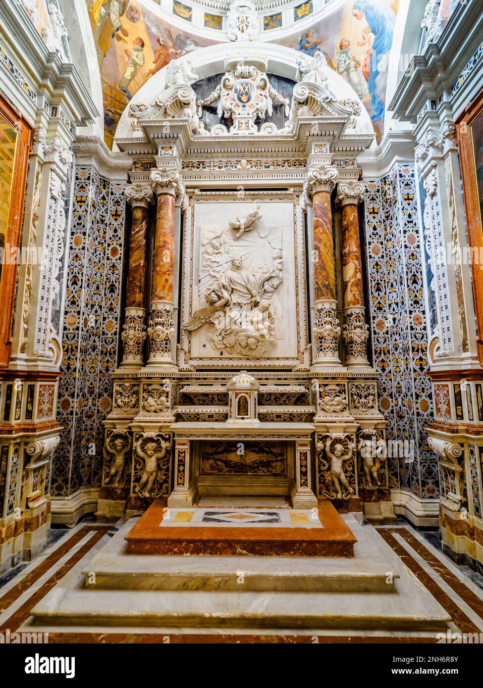 Cappella di San Luigi Gonzaga nella chiesa barocca di Gesù (chiesa del Gesu' ) chiamata anche Casa Professa - Palermo, Sicilia, Italia Foto Stock