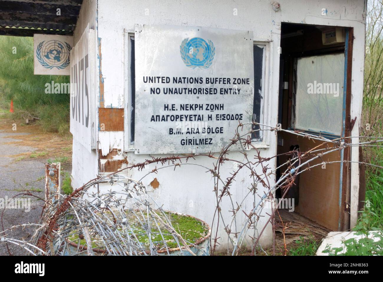 Nicosia, Cipro - 31 gennaio 2023 zona tampone Cipro-Turchia controllata dalla forza di pace delle Nazioni Unite nella città divisa di Nicosia Foto Stock