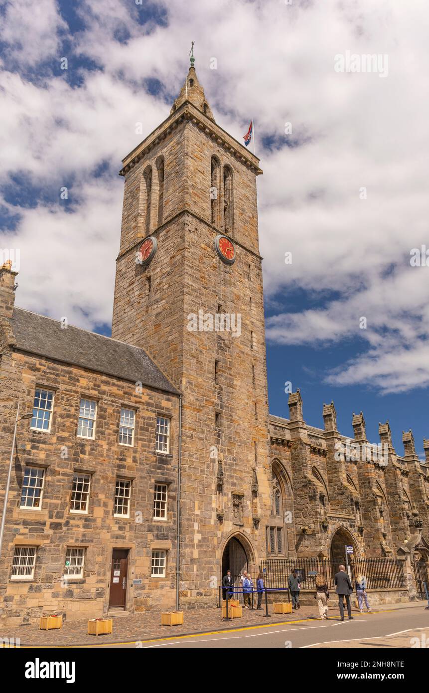 ST ANDREWS, SCOZIA, EUROPA - Torre dell'Orologio, Cappella di San Salvatore, Università di St Andrews. Foto Stock