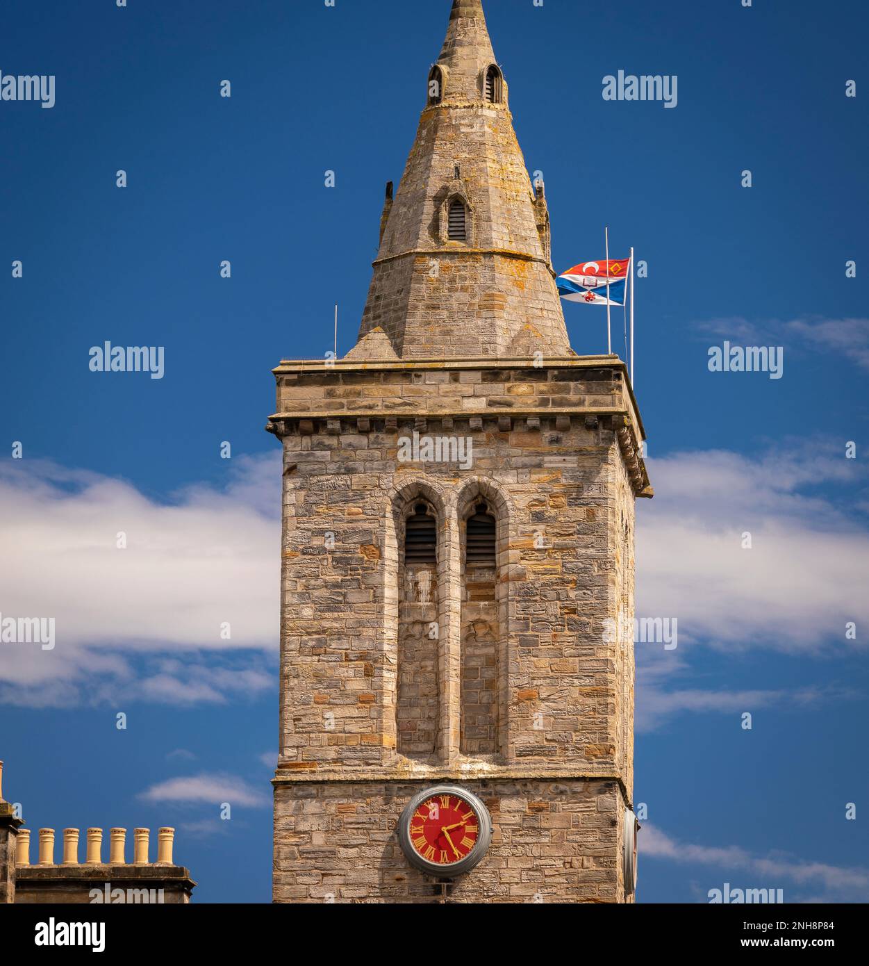 ST ANDREWS, SCOZIA, EUROPA - Torre dell'Orologio, Cappella di San Salvatore, Università di St Andrews. Foto Stock