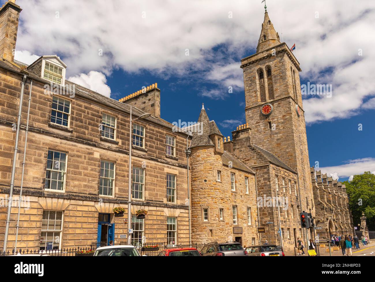 ST ANDREWS, SCOZIA, EUROPA - Torre dell'Orologio, Cappella di San Salvatore, Università di St Andrews. Foto Stock