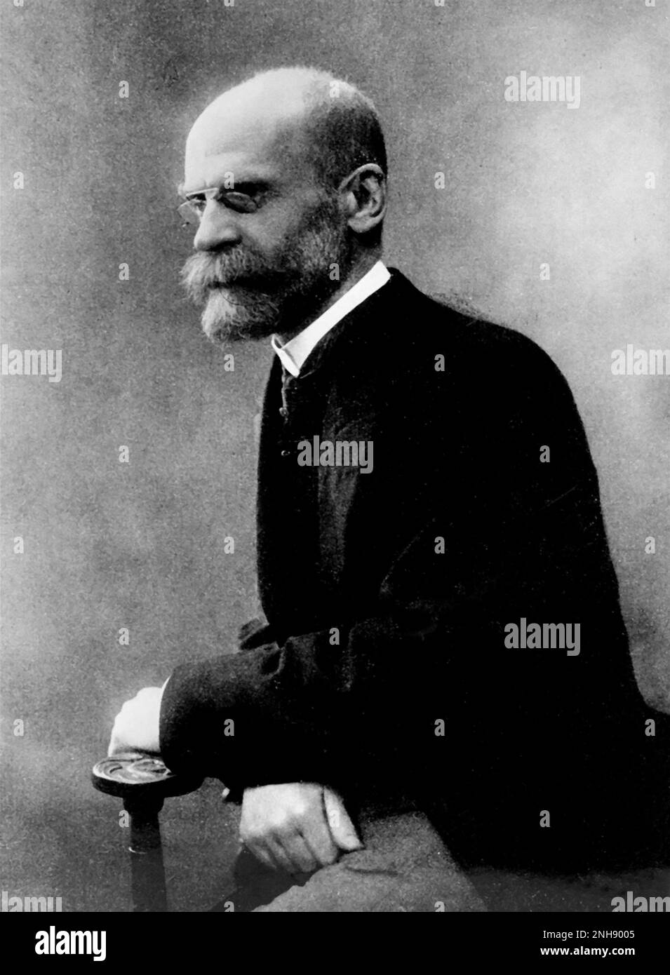 Emile Durkheim (1858-1917) è stato un . Ha formalmente stabilito la disciplina accademica della sociologia ed è comunemente citato come uno dei principali architetti delle scienze sociali moderne. Foto Stock