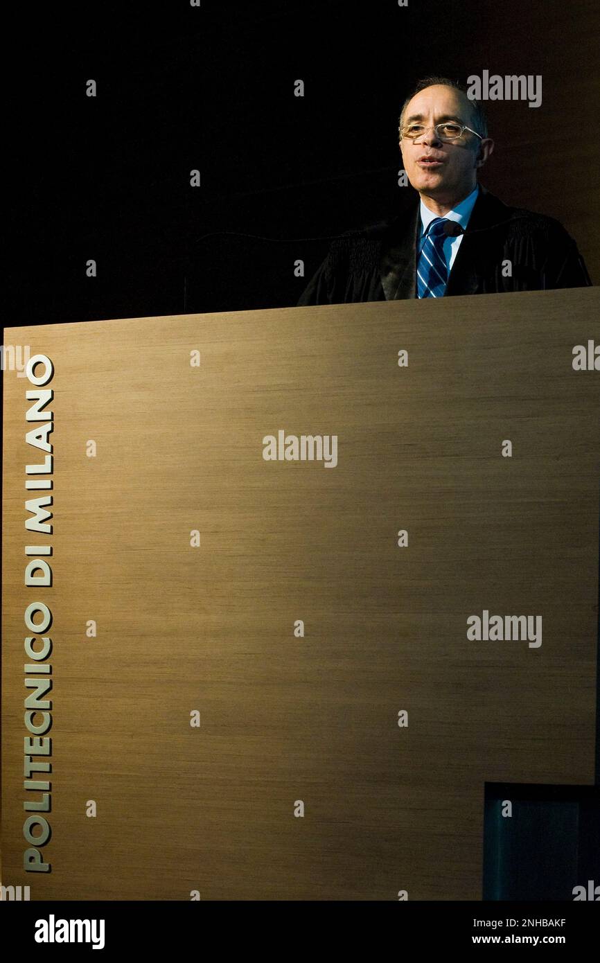 07.03.2011, Milano. 148° apertura dell'anno accademico al politecnico. Il rettore Giovanni Azzone Foto Stock