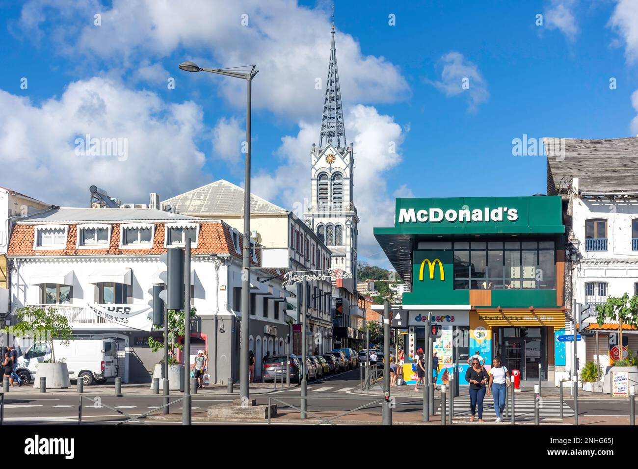 St Louis (Cathédrale Saint-Louis) da Boulevard Alfassa, Fort-de-France, Martinica, piccole Antille, Caraibi Foto Stock