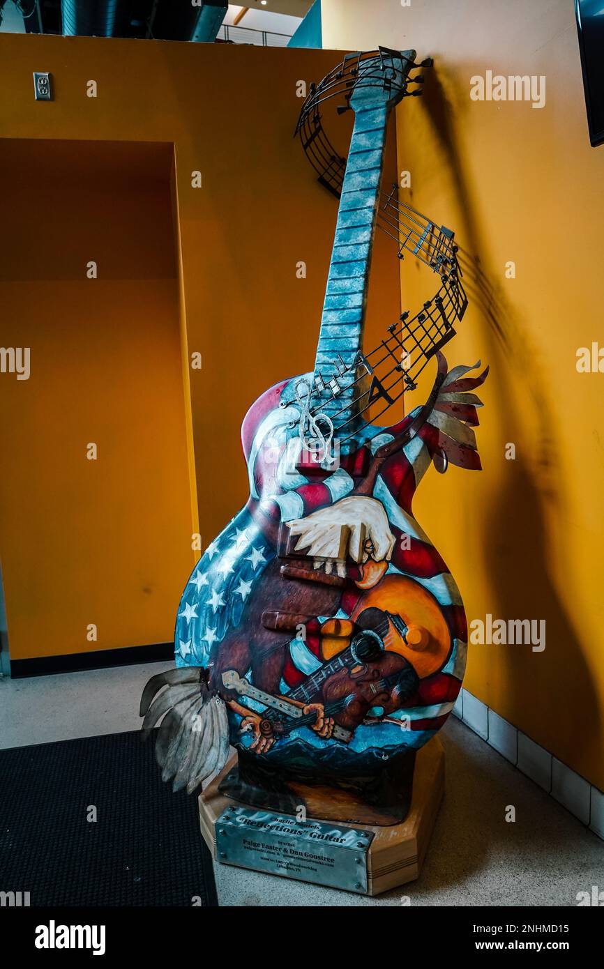 opere d'arte in legno ispirate alla chitarra reflections di charlie daniels Foto Stock