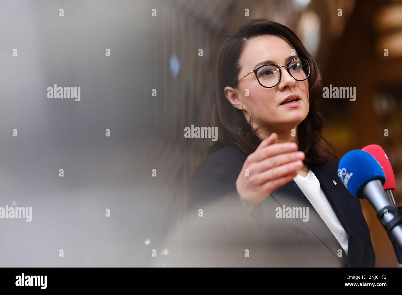 Bruxelles, Belgio. 22nd Feb, 2023. Conferenza stampa di Yulia Svyrydenko, primo vice primo ministro dell'Ucraina e ministro dello sviluppo economico e del commercio dell'Ucraina a Bruxelles, in Belgio, il 22 febbraio 2023. Credit: ALEXANDROS MICHAILIDIS/Alamy Live News Foto Stock