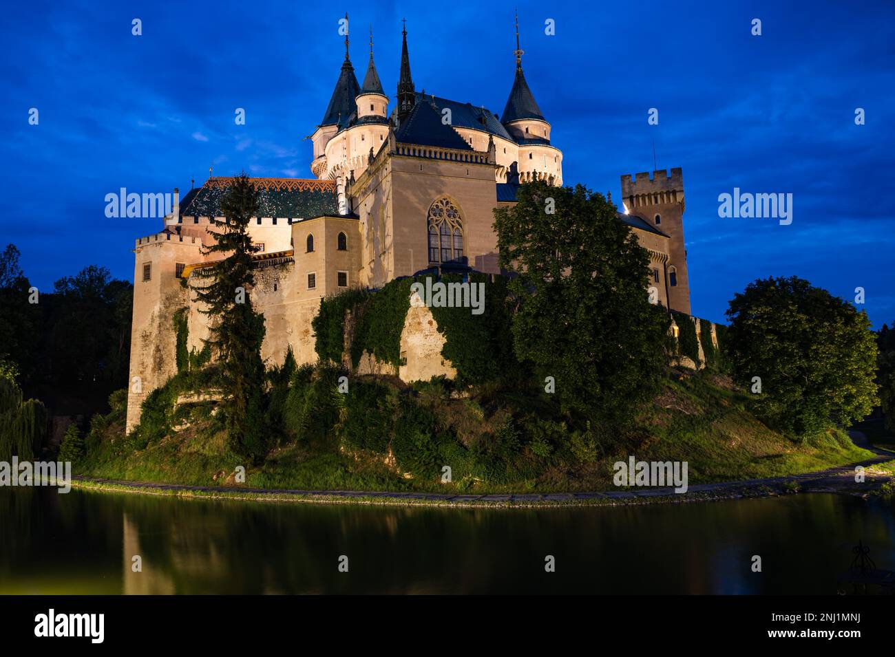 Vista sul castello di Bojnice in Slovacchia Foto Stock