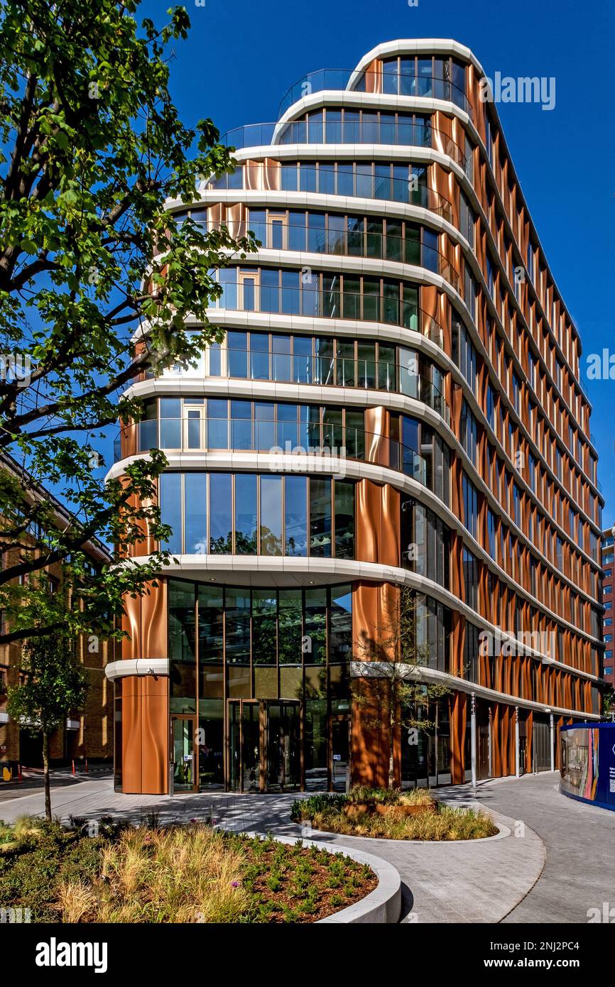 Bankside trittico. Sviluppo di lusso nella Southbank che comprende due edifici residenziali e un edificio di uffici. Foto Stock