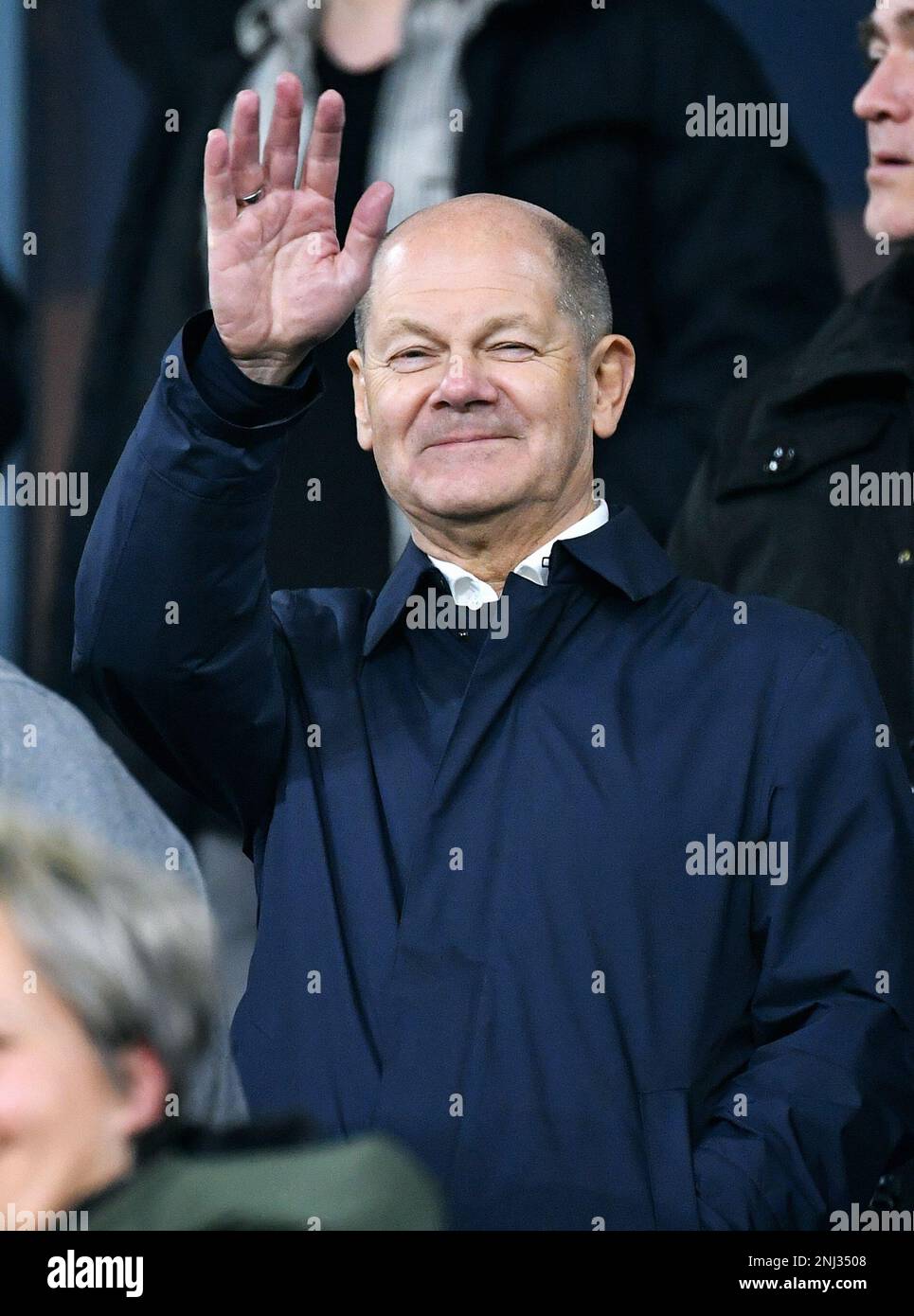 Donne internazionali, Schauinsland-Reisen-Arena Duisburg; Germania - Svezia; Cancelliere federale OLAF Scholz come ospite della partita Foto Stock